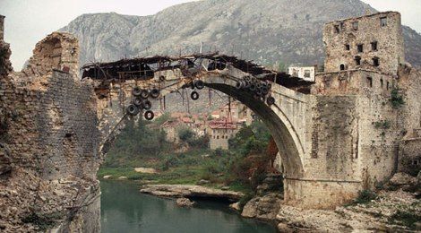 Mostar_Stari_most_pred_rusenje