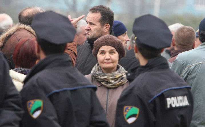 demostracije 3