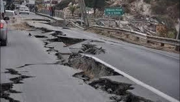 Roads_tears_Nepal_Earthquake