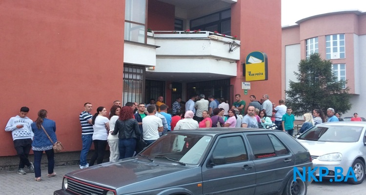 Gužve prije početka radnog vremena guzve cips