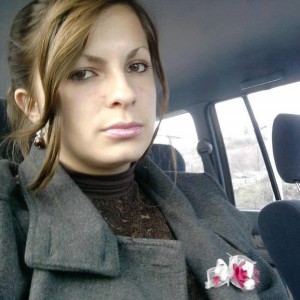 ARNELA HUJDUR