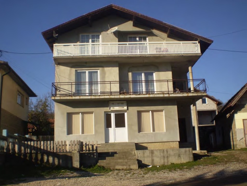 Kuća Izeta Avdića iz Kikača izgrađena na mjestu nekadašnjeg Omerovog hana