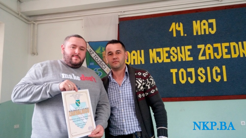 Emir Zulfić primio priznanje u ime Neofrmalne grupe građana Tojšića: Realizovali brojne projekte