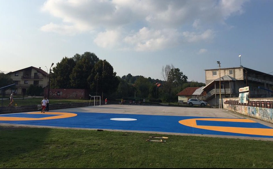 bang bang KOSARKASKI TEREN TOJSICI