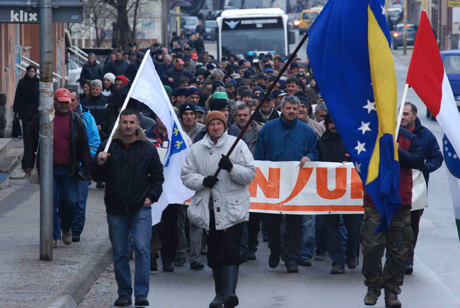 protesdti radnici tuzla