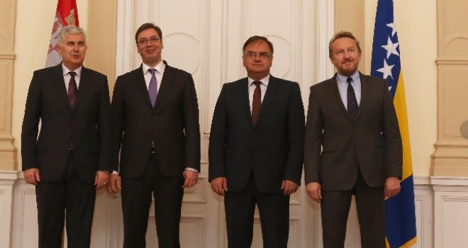 aleksandar vucic i troclano predsjednistvo bih
