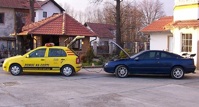 POMOC NA CESTI