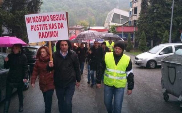 protesti zvornik ALUMINA 1