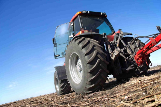 traktor POLJOPRIVREDNICI RATARI