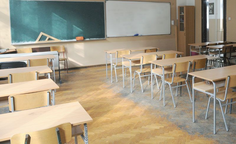 skola skolske klupe