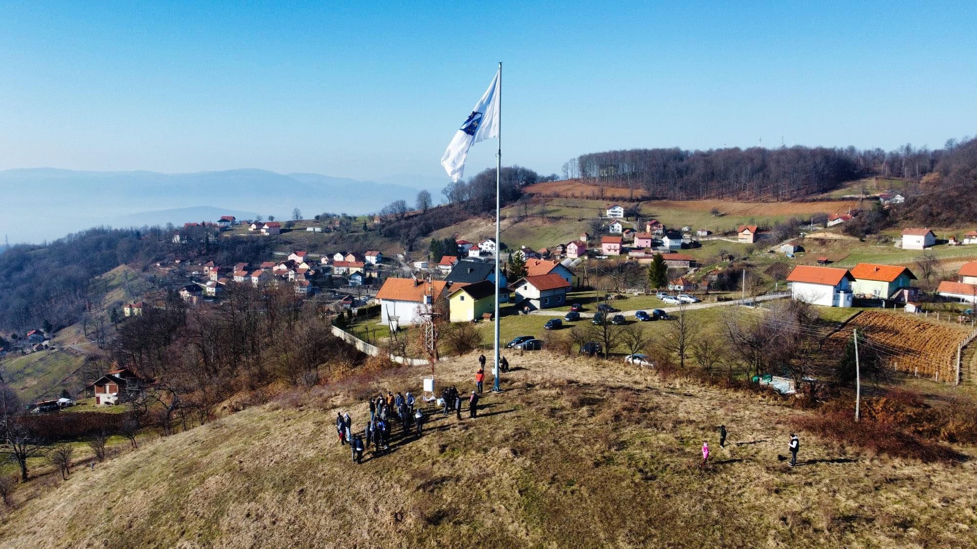 JAJICI KALESIJA LJILJANKA ZASTAVA