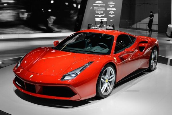 skupi automobili ferari