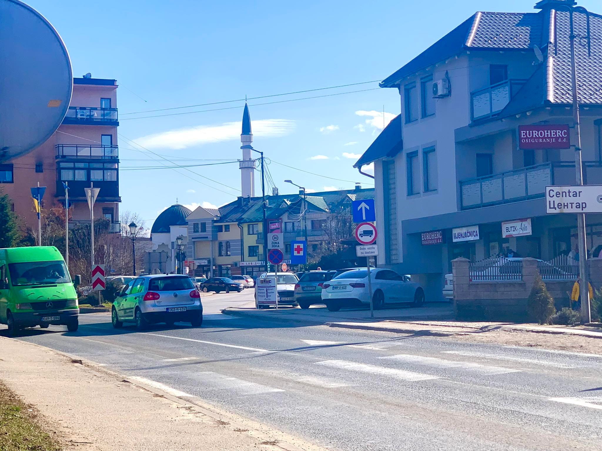 k kalesija ulaz u centar 1 KALESIJIA CENTAR