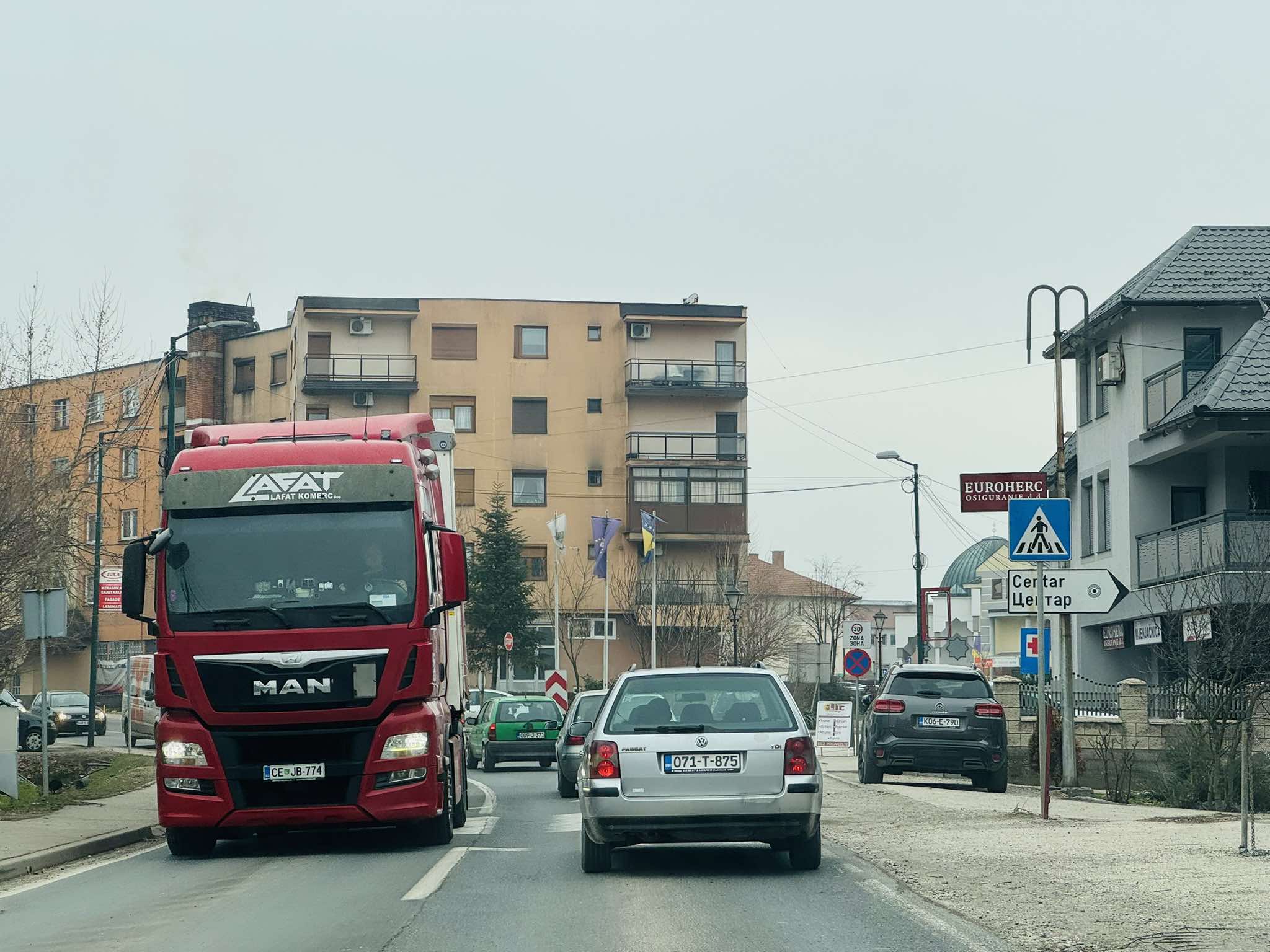 kalesija magistrala vozila auto kamion guzva saobracaj 1