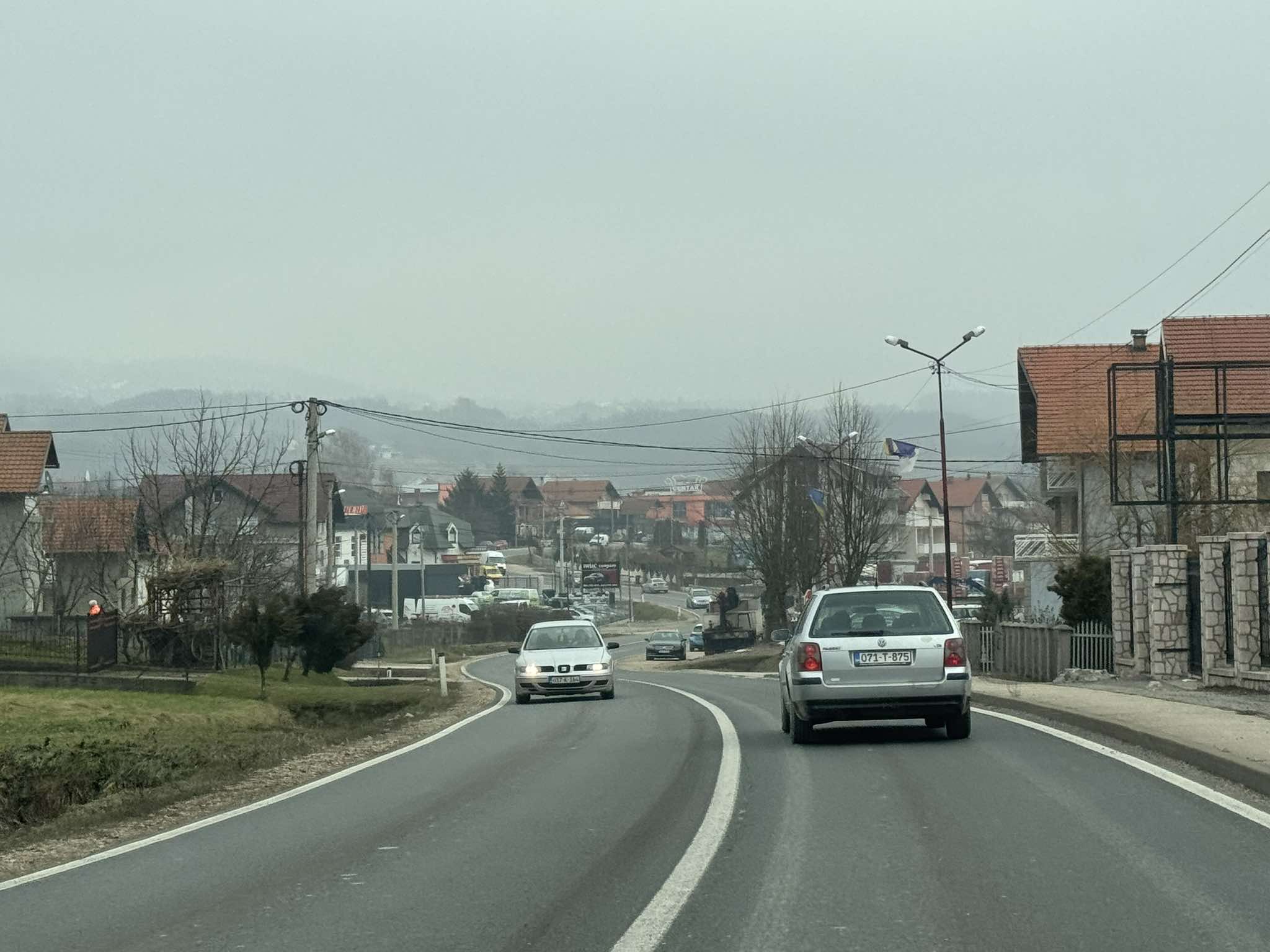 miljanovci kalesija put saobracaj auto 1