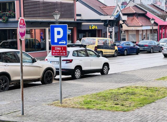 skoda PRESRETAC bijeli POLICIJA PRESRETAC 1 KALESIJA LIPA 1