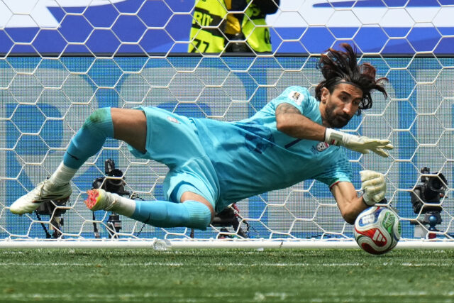 Alireza Beiranvand golman iran 1